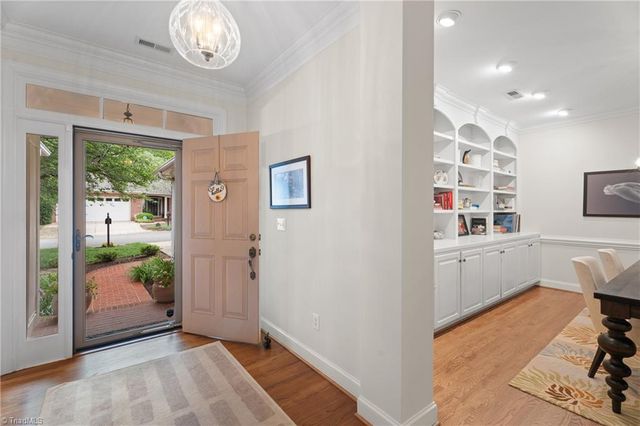 233 Brooks Landing Drive, Winston-salem, NC 27106