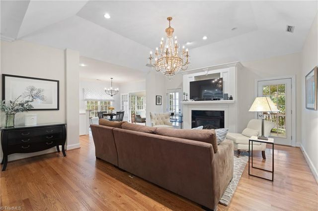 233 Brooks Landing Drive, Winston-salem, NC 27106