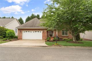 233 Brooks Landing Drive, Winston-salem, NC 27106