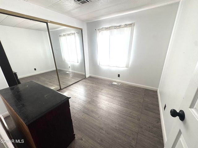 45800 Challanger Way 136, Lancaster, CA 93535