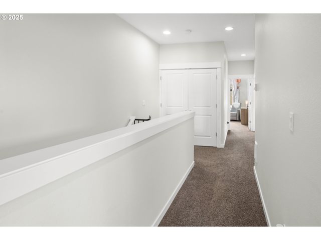 230 MARITIME Ln, Astoria, OR 97103