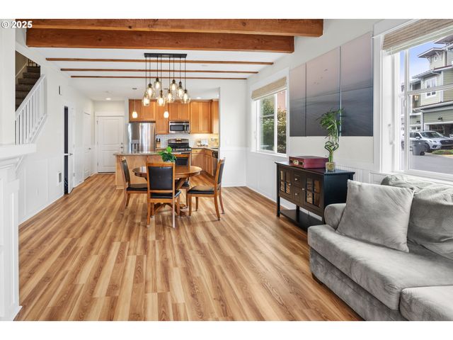 230 MARITIME Ln, Astoria, OR 97103