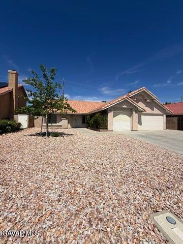 1725 Windsor Place, Palmdale, CA 93551