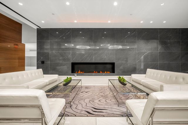 151 Tremont St 22s, Boston, MA 02111