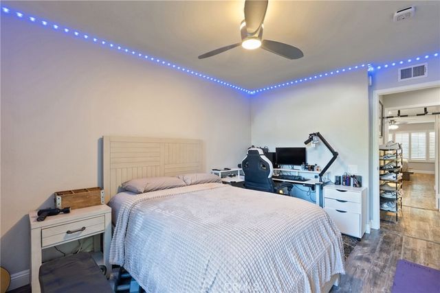 18 Brookdale, Irvine, CA 92604