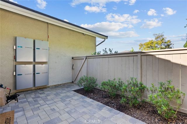 18 Brookdale, Irvine, CA 92604