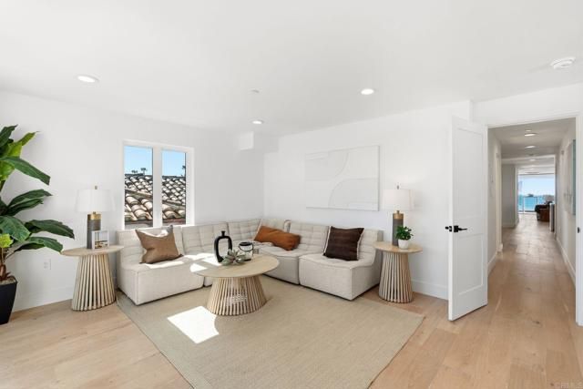 214 S Pacific Street, Oceanside, CA 92054