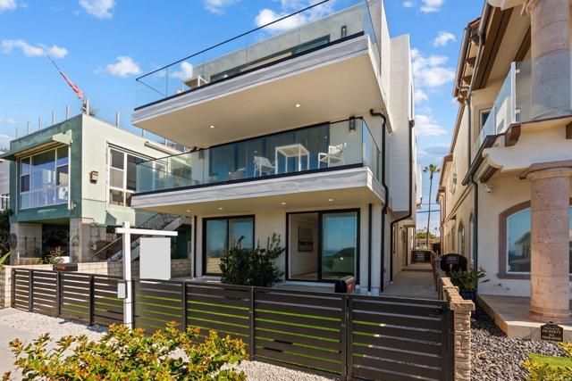 214 S Pacific Street, Oceanside, CA 92054