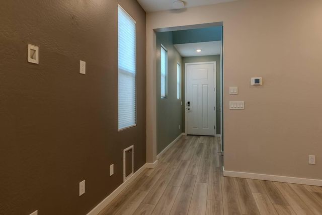 1111 W Diamondback Drive, Chandler, AZ 85286