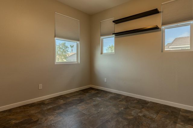 1111 W Diamondback Drive, Chandler, AZ 85286