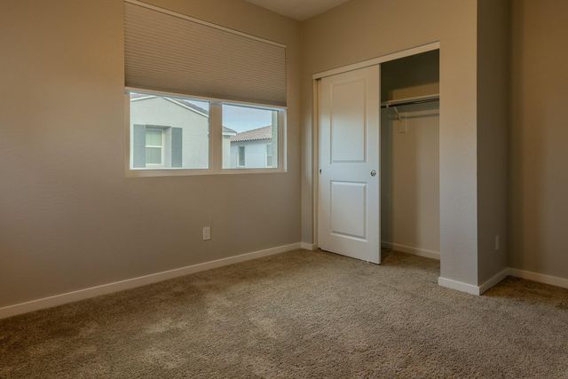 1111 W Diamondback Drive, Chandler, AZ 85286