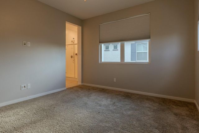 1111 W Diamondback Drive, Chandler, AZ 85286