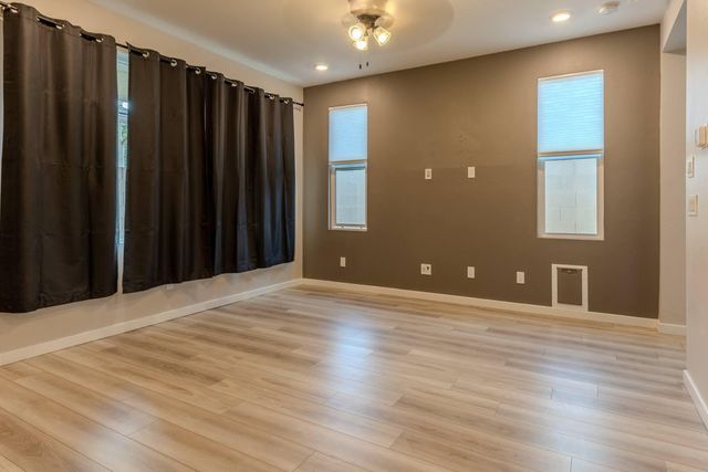 1111 W Diamondback Drive, Chandler, AZ 85286