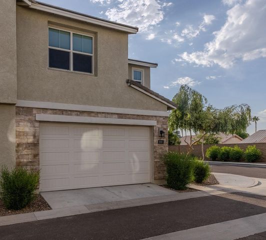 1111 W Diamondback Drive, Chandler, AZ 85286