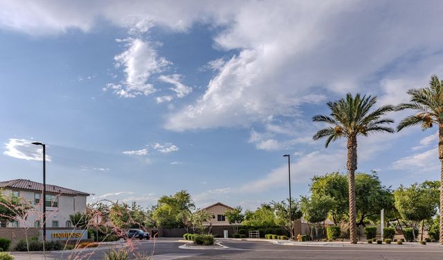 1111 W Diamondback Drive, Chandler, AZ 85286