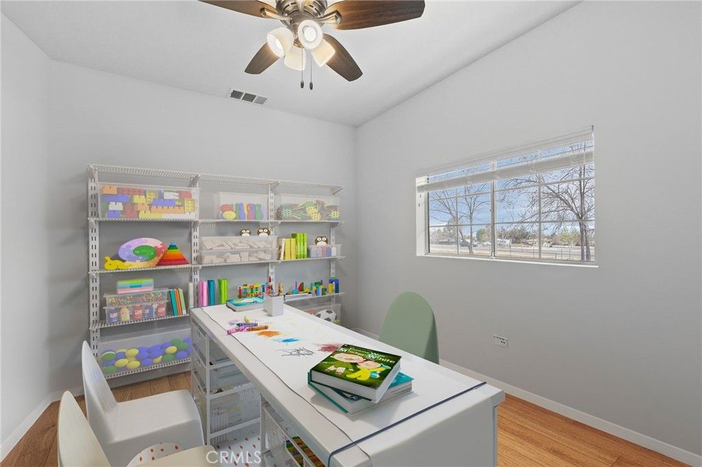 Image 29 of property listing at 28106 Highway 119, Taft, CA 93268
