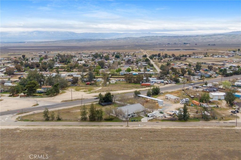 Image 48 of property listing at 28106 Highway 119, Taft, CA 93268