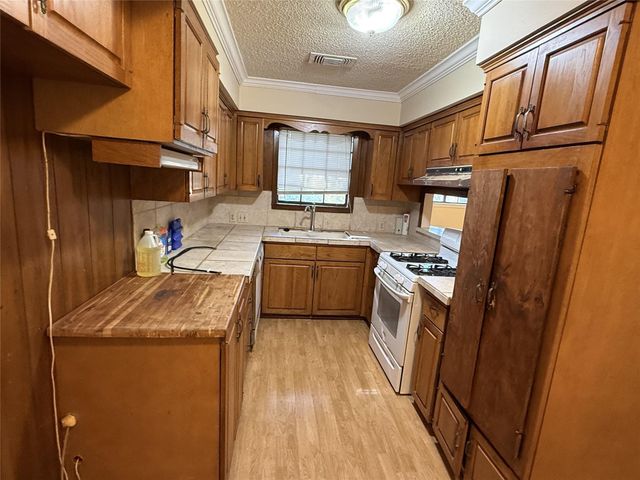 321 Johnson Street, Brenham, TX 77833