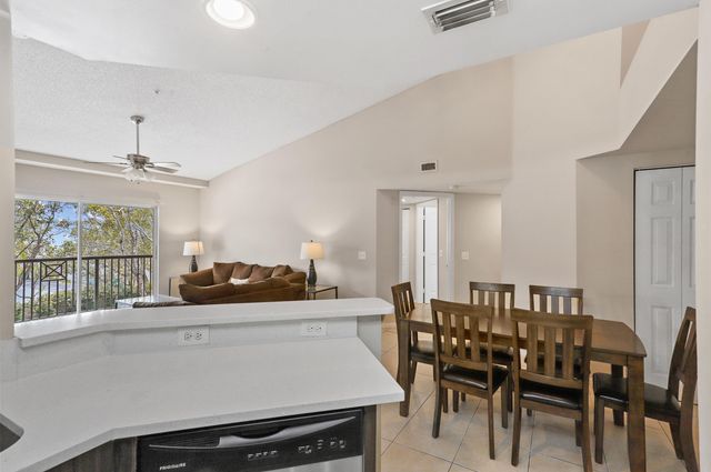 4159 N Haverhill Road 1319, West Palm Beach, FL 33417