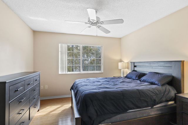 4159 N Haverhill Road 1319, West Palm Beach, FL 33417