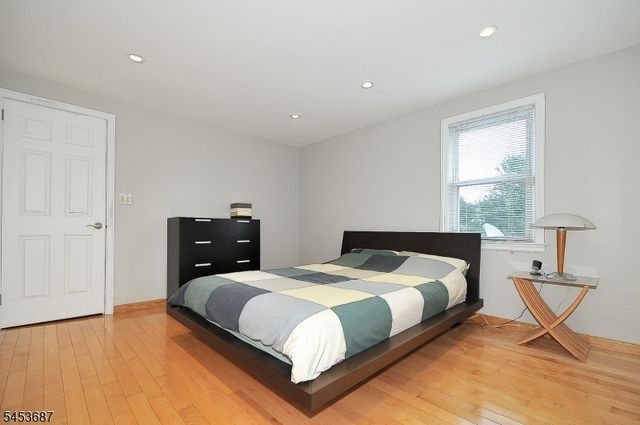1700 Westover Rd, Linden City, NJ 07036