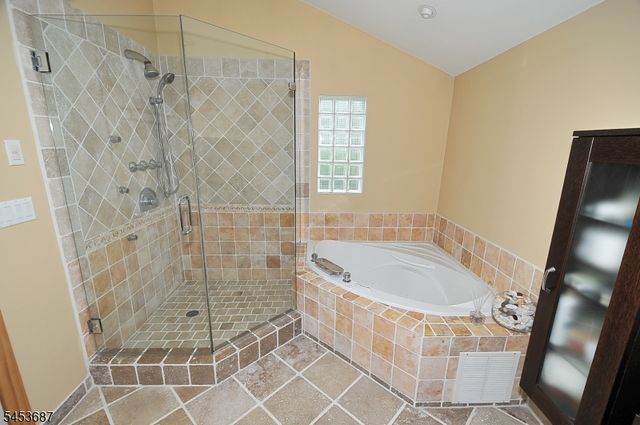 1700 Westover Rd, Linden City, NJ 07036