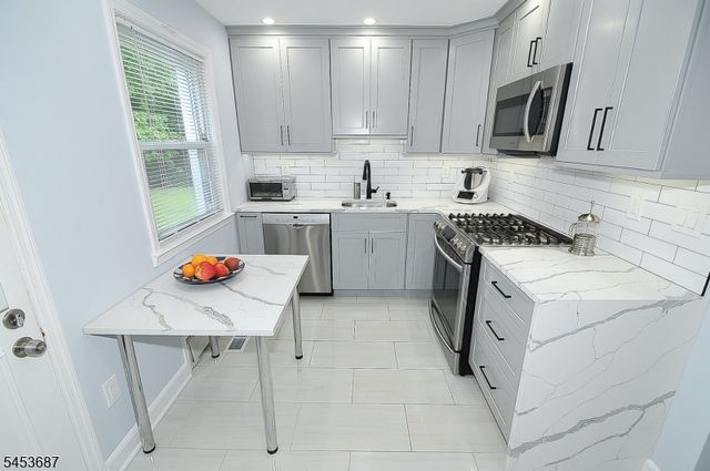 1700 Westover Rd, Linden City, NJ 07036
