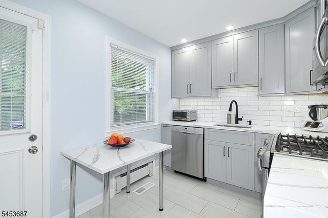 1700 Westover Rd, Linden City, NJ 07036