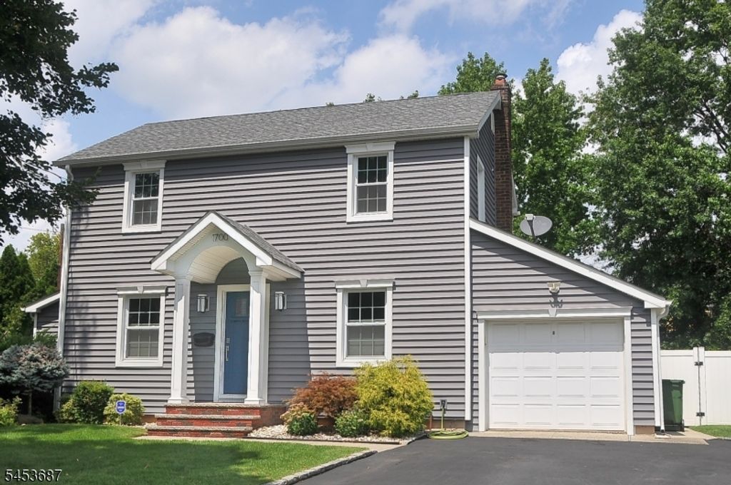 1700 Westover Rd, Linden City, NJ 07036