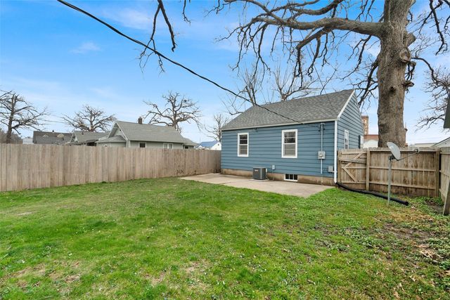 829 14th Street NE, Cedar Rapids, IA 52402