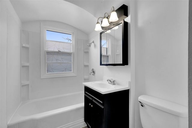 829 14th Street NE, Cedar Rapids, IA 52402