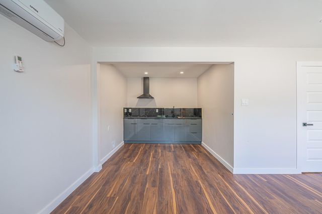 4202 Clay Street B, Houston, TX 77023