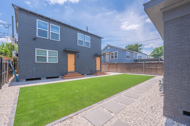 4202 Clay Street B, Houston, TX 77023