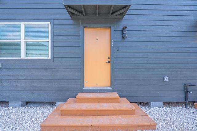 4202 Clay Street B, Houston, TX 77023