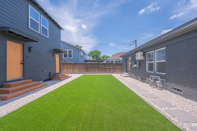 4202 Clay Street B, Houston, TX 77023