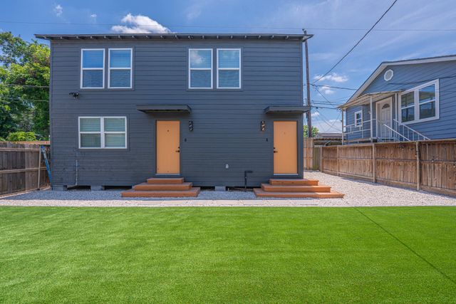 4202 Clay Street B, Houston, TX 77023