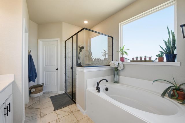 116 Oak Grove Drive, Rhome, TX 76078