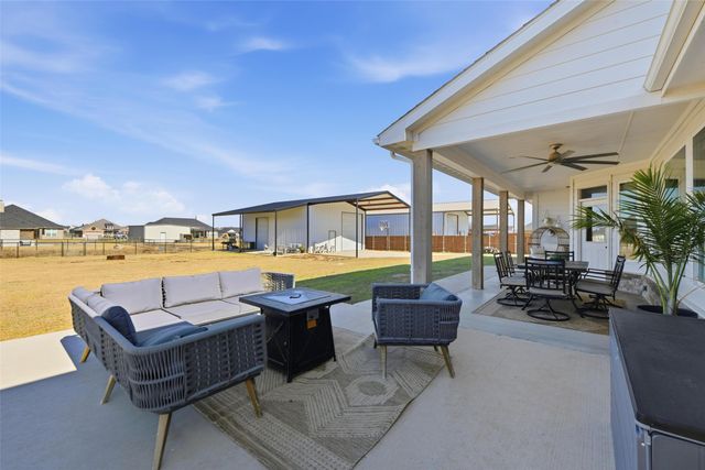 116 Oak Grove Drive, Rhome, TX 76078