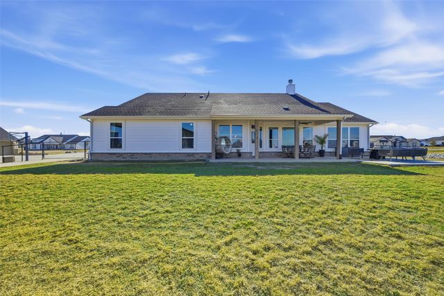 116 Oak Grove Drive, Rhome, TX 76078