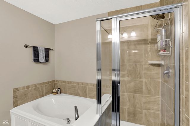 15802 Millwood Drive, Noblesville, IN 46060