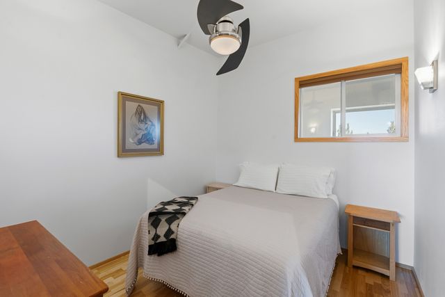 25 Camino Largo, Santa Fe, NM 87507