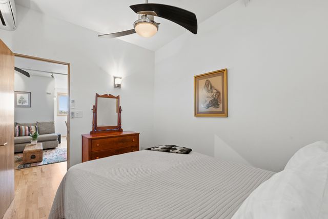 25 Camino Largo, Santa Fe, NM 87507