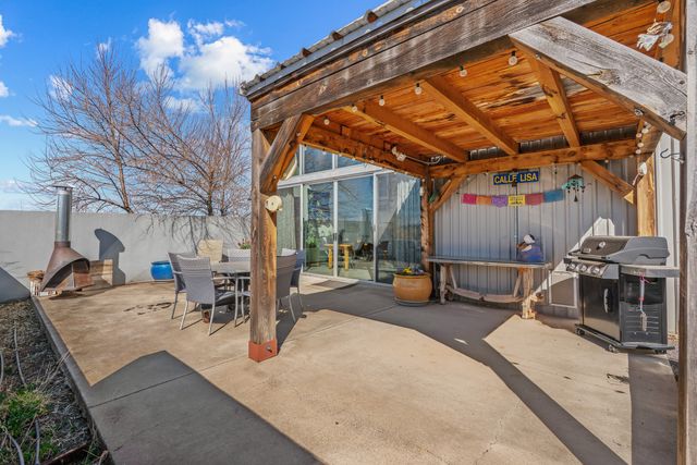 25 Camino Largo, Santa Fe, NM 87507