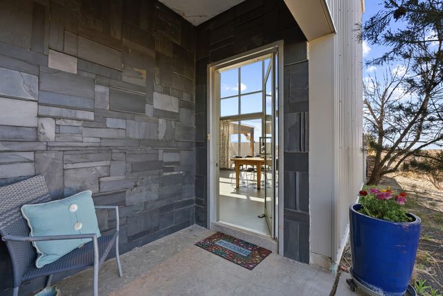 25 Camino Largo, Santa Fe, NM 87507