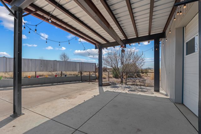 25 Camino Largo, Santa Fe, NM 87507