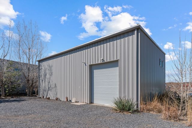 25 Camino Largo, Santa Fe, NM 87507