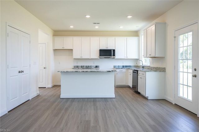 106 Getty RD, Suffolk, VA 23434