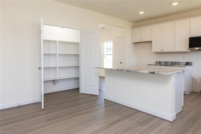106 Getty RD, Suffolk, VA 23434