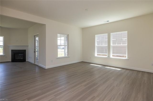 106 Getty RD, Suffolk, VA 23434