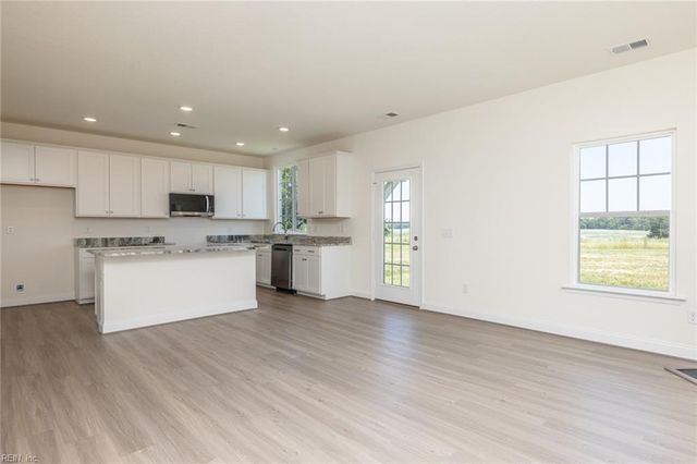 106 Getty RD, Suffolk, VA 23434
